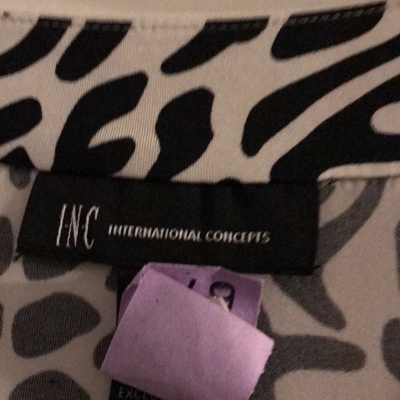 Dress - Picture 6 of 7